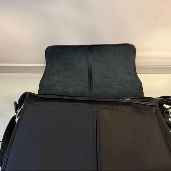 Classic Coach Black Leather Messenger Bag
